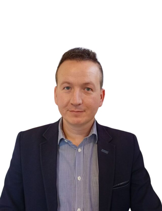 Pan Marcin https://doradcy365.pl/wp-content/uploads/2024/10/Pan-Marcin-640x831.jpg